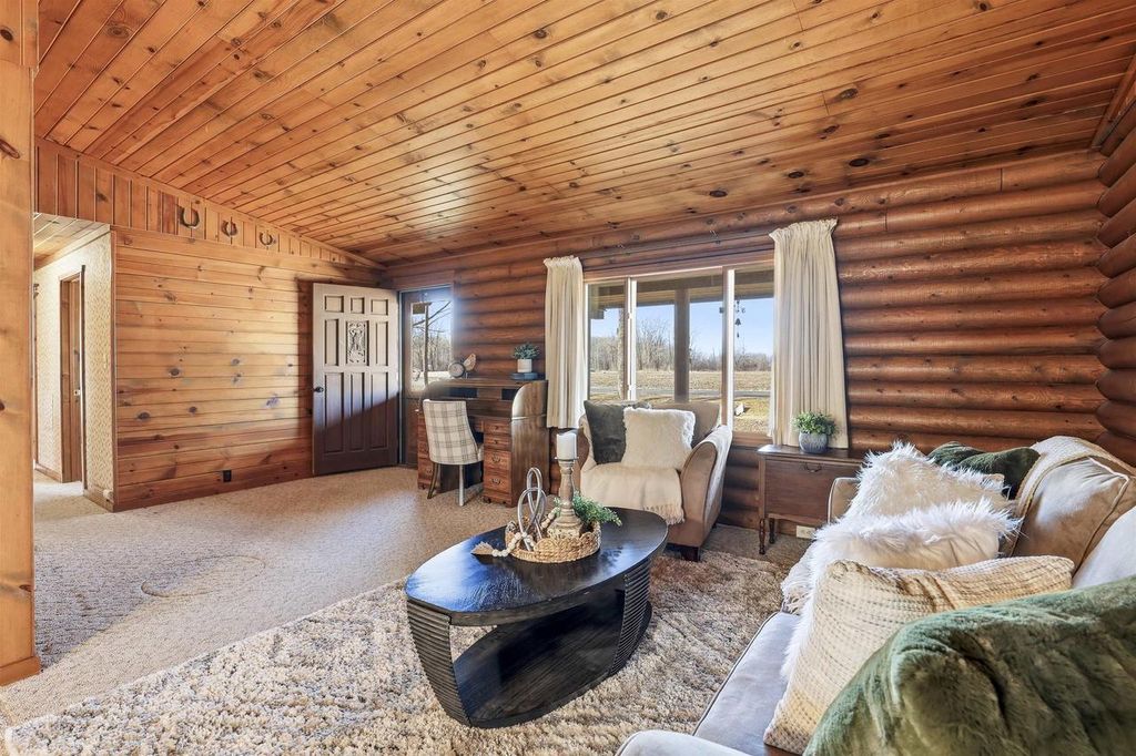 Photo of N8874 S Coop ROAD, Menasha, WI 54952 (MLS # 50321367)