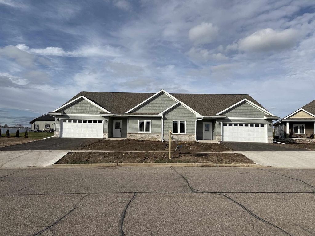 Photo of 3106 S Bartells DRIVE, Beloit, WI 53511 (MLS # 2017126)