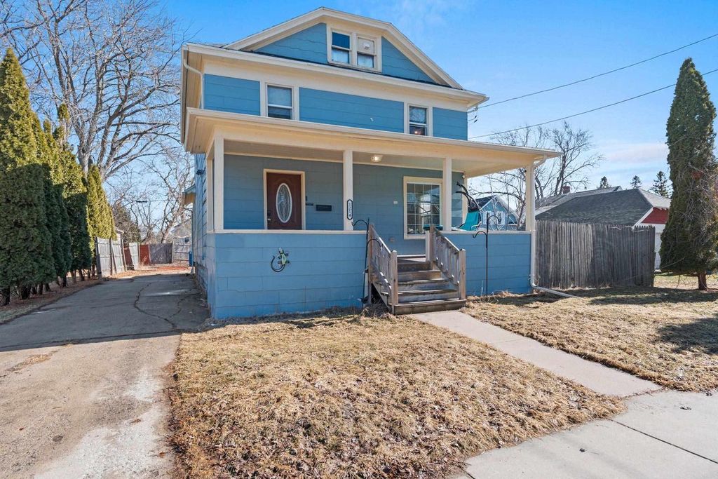 Photo of 1214 Grand STREET, Oshkosh, WI 54901 (MLS # 50321349)