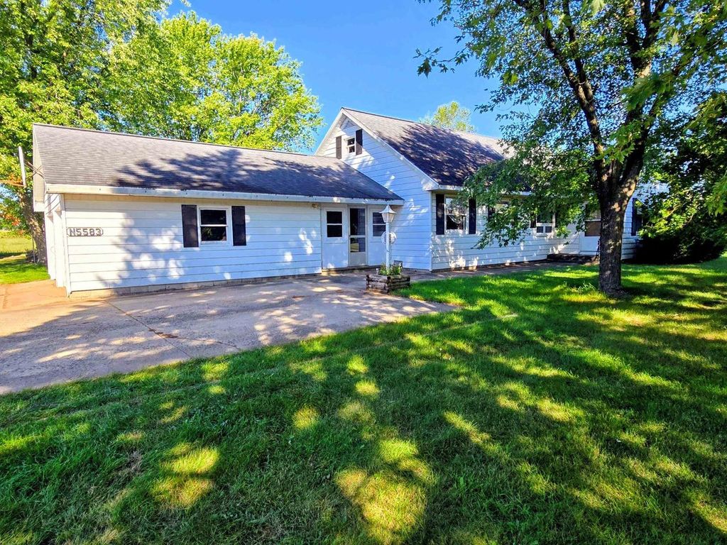 Photo of N5583 County Road W ROAD, Princeton, WI 54968 (MLS # 2008213)