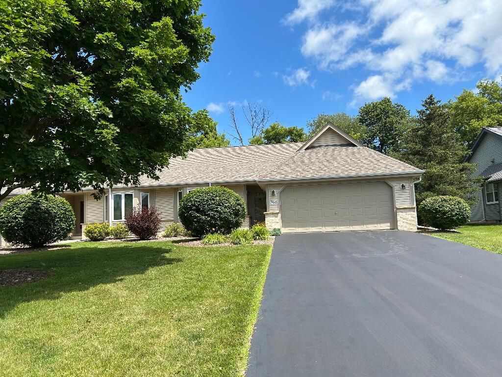 Photo of N114W15890 Hilbert LANE, Germantown, WI 53022 (MLS # 1937725)