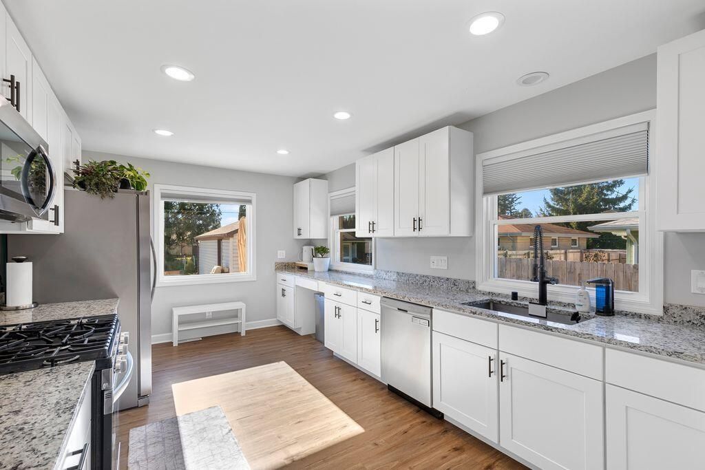 Photo of 2621 Pine Grove AVENUE, Sheboygan, WI 53083 (MLS # 1942998)