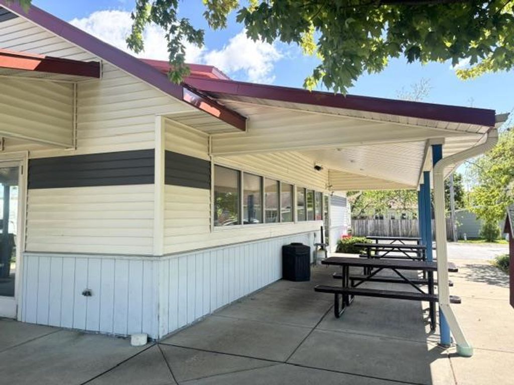 Photo of 718 S Main STREET, Jefferson, WI 53549 (MLS # 2023192)