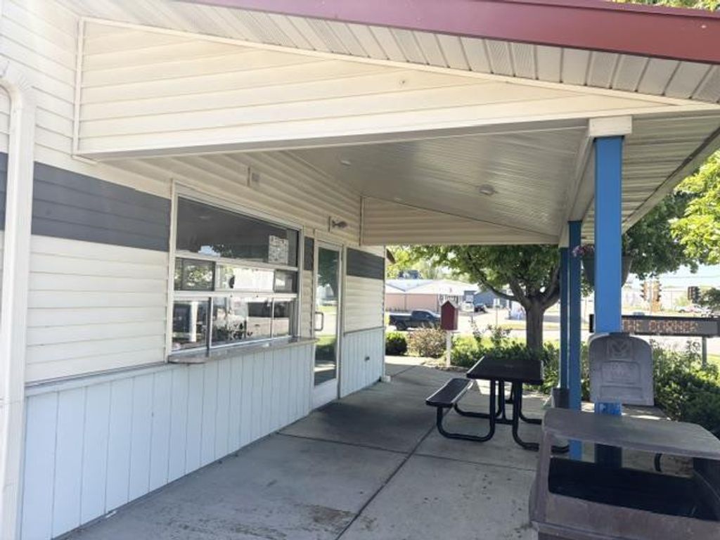 Photo of 718 S Main STREET, Jefferson, WI 53549 (MLS # 2023192)