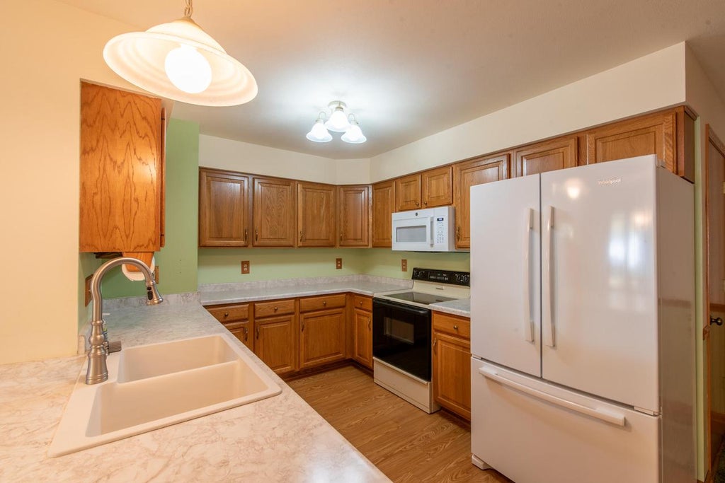 Photo of 2021 Wolf ROAD, Waukesha, WI 53186 (MLS # 1984036)