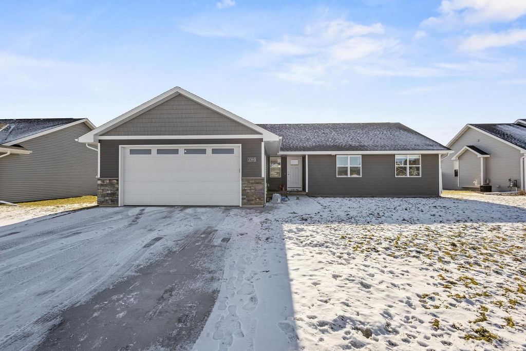 Photo of 3393 E Ruby Red DRIVE, Appleton, WI 54913 (MLS # 50319942)