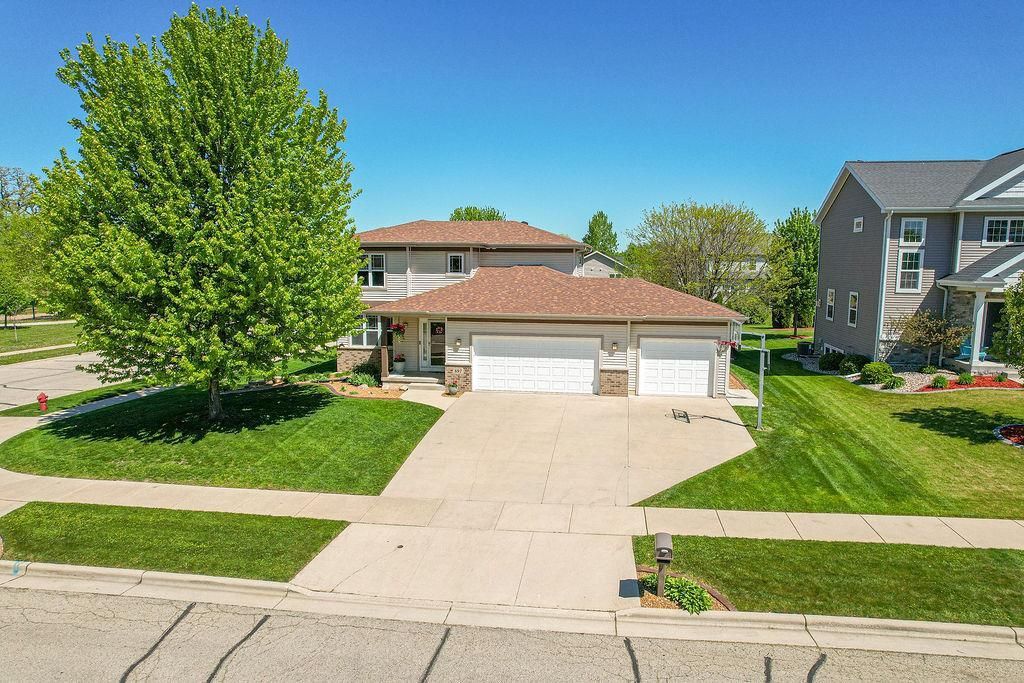 Photo of 897 Sumac STREET, Oregon, WI 53575 (MLS # 2023117)