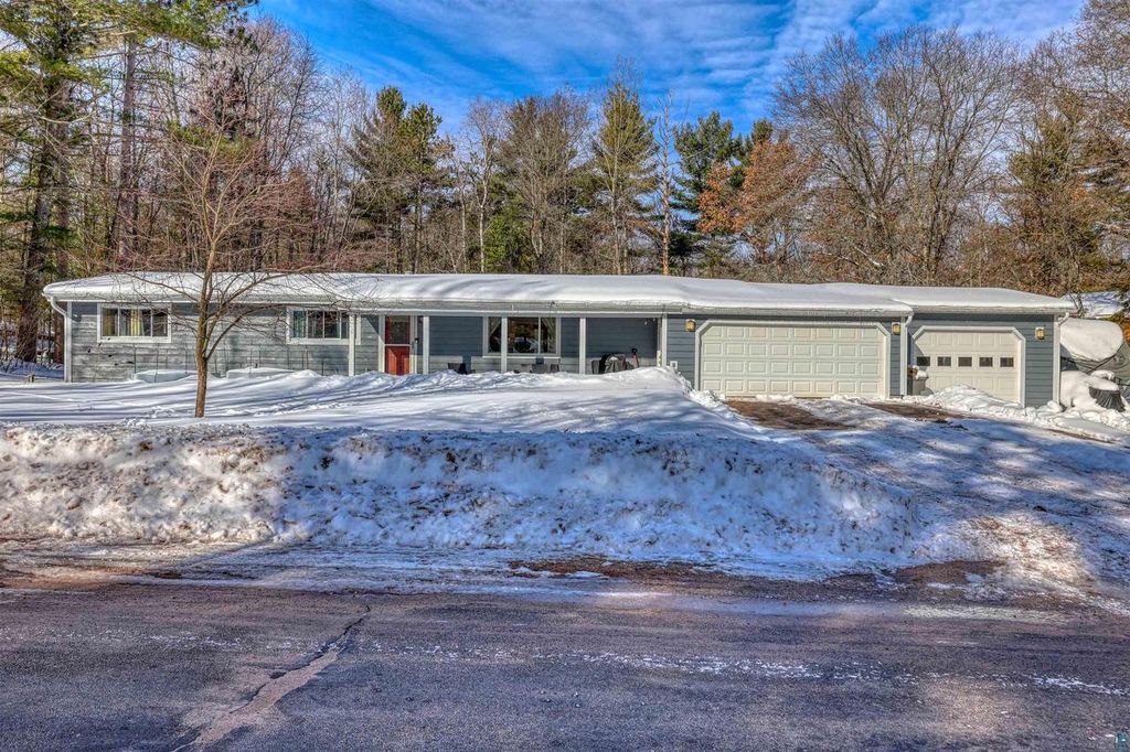 Photo of 10719 N Oak Ridge DRIVE, Hayward, WI 54843 (MLS # 6124140)