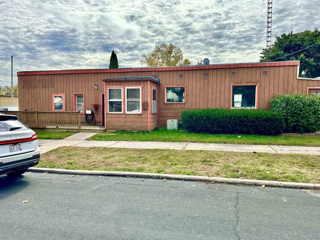 Photo of 502 S 29th STREET, Manitowoc, WI 54220 (MLS # 50316719)