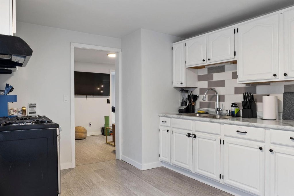 Photo of 1929 Schlimgen AVENUE, Madison, WI 53704 (MLS # 2034409)