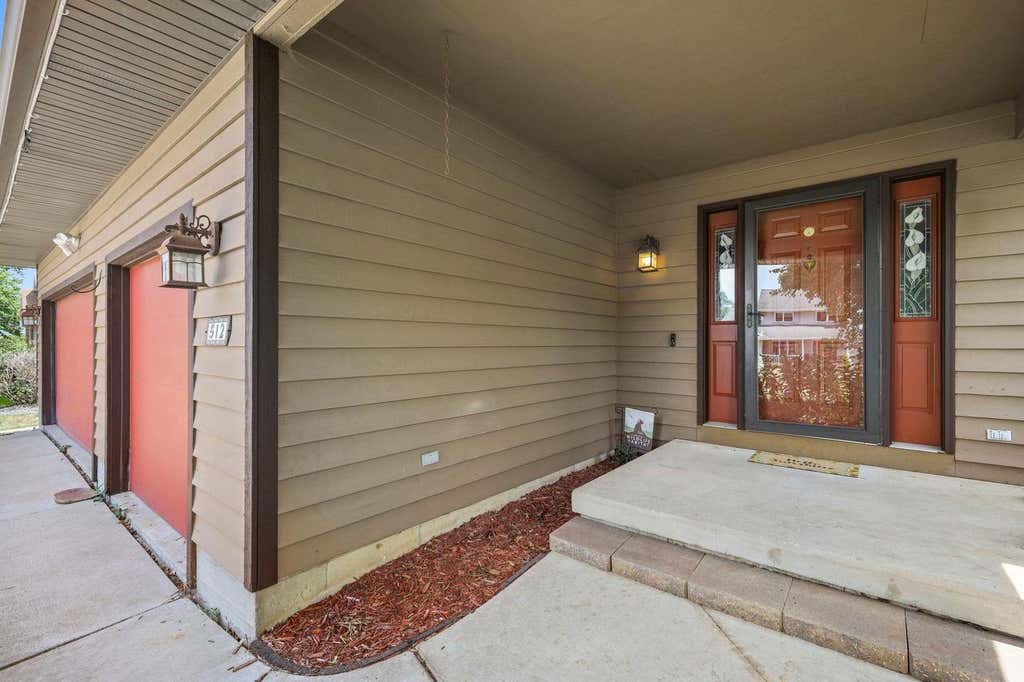 Photo of 512 Dorn DRIVE, Waunakee, WI 53597 (MLS # 2025523)