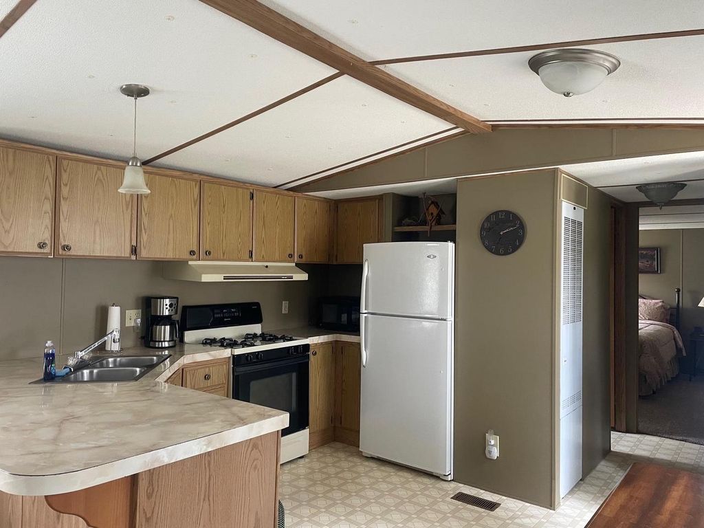 Photo of 15740 E Chain Lake ROAD, Lakewood, WI 54138 (MLS # 50325154)
