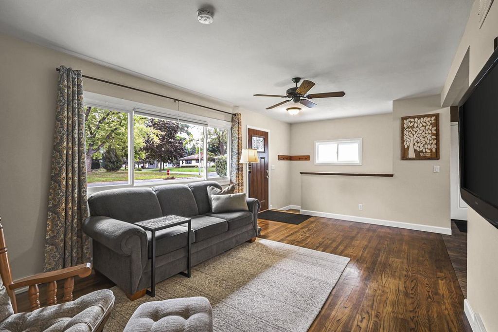 Photo of 5421 Admiral DRIVE, Monona, WI 53716 (MLS # 2007470)