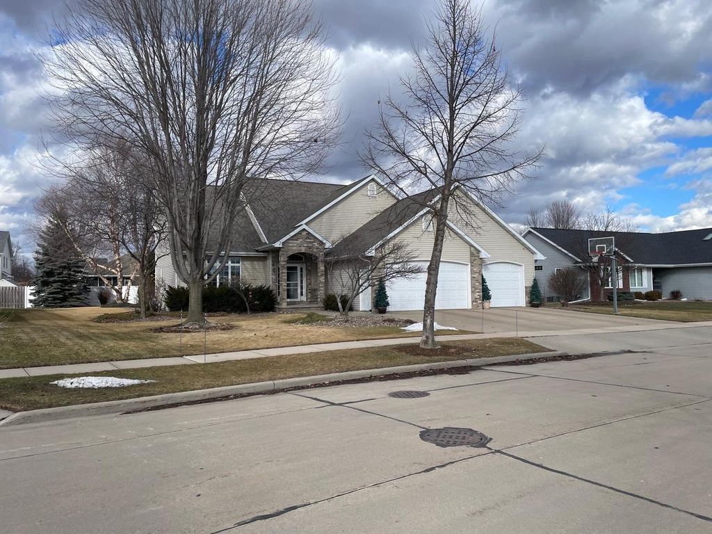 Photo of 4226 E Appleseed DRIVE, Appleton, WI 54913 (MLS # 50323112)