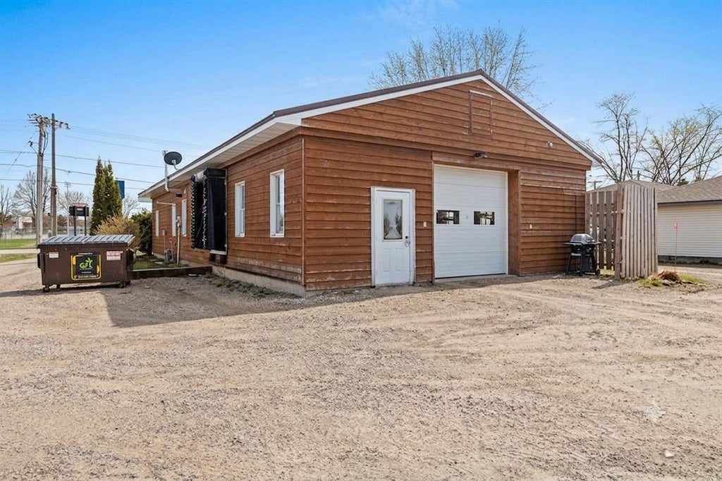 Photo of 537 Caldwell AVENUE, Oconto Falls, WI 54141 (MLS # 50330373)