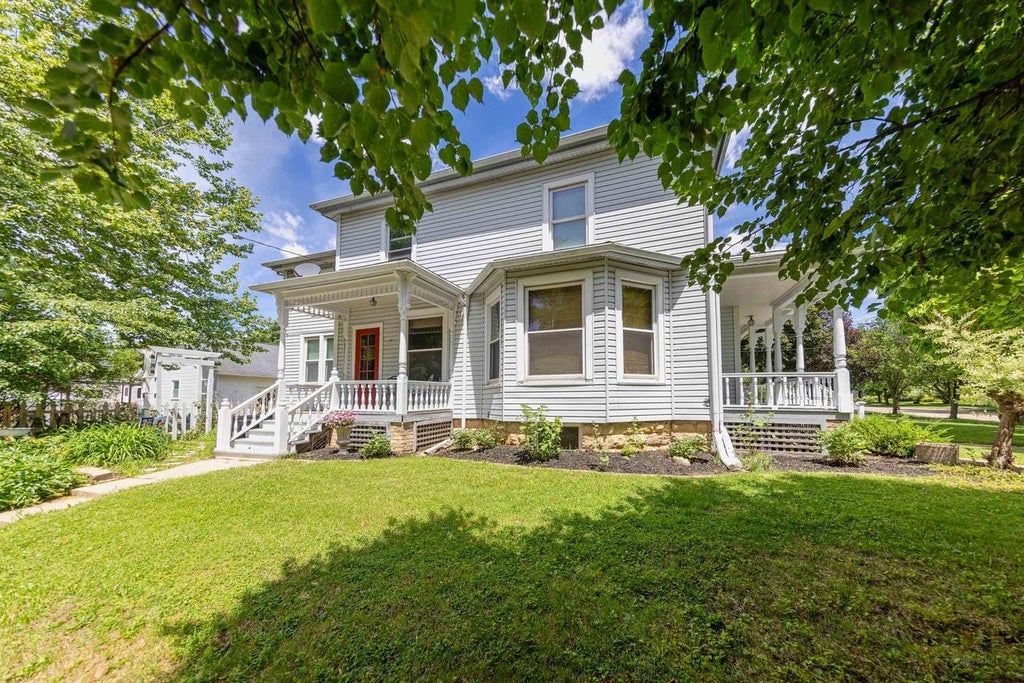 Photo of 232 Forest Park BOULEVARD, Janesville, WI 53545 (MLS # 2026006)