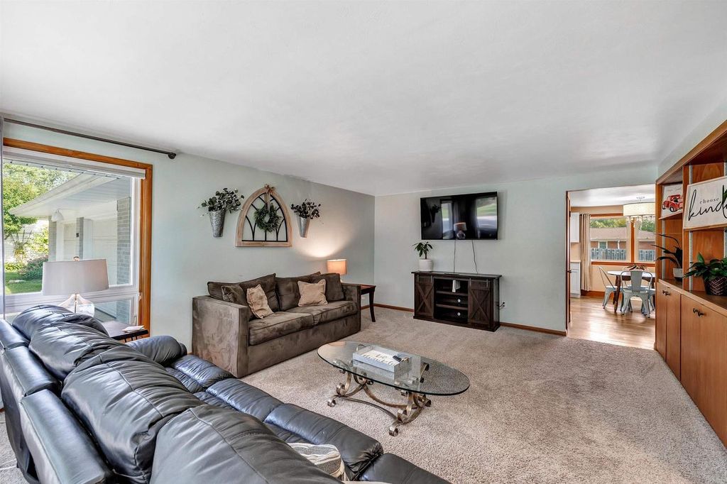 Photo of 976 Watermolen AVENUE, Green Bay, WI 54304 (MLS # 50324504)