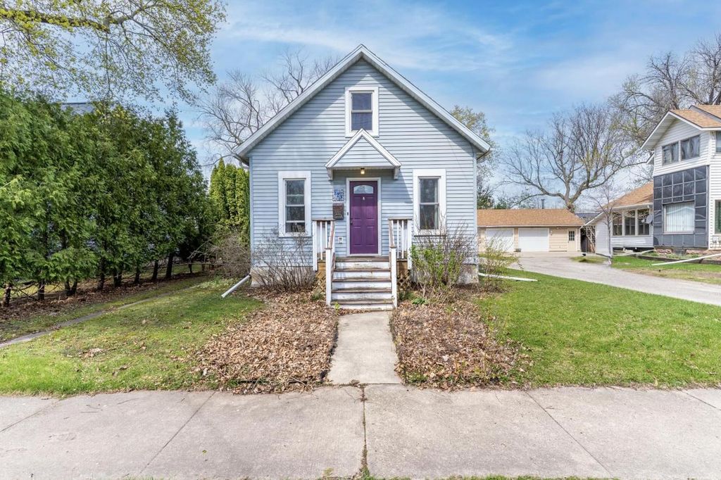 Photo of 123 Harrison STREET, Neenah, WI 54956 (MLS # 50324208)