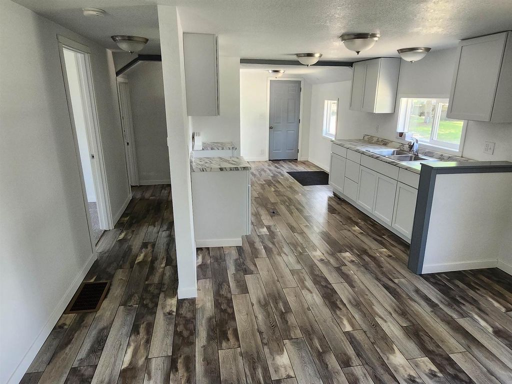 Photo of W8035 E Chicago ROAD, Wautoma, WI 54982 (MLS # 50326037)