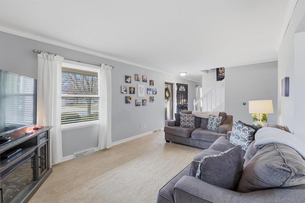 Photo of 1035 Meadow LANE, Fond Du Lac, WI 54935 (MLS # 50323192)