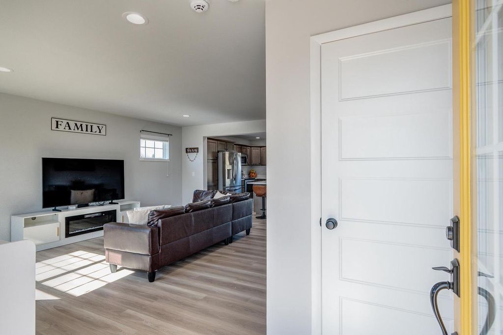 Photo of 10330 Hazy Sky PARKWAY, Verona, WI 53593 (MLS # 2016932)