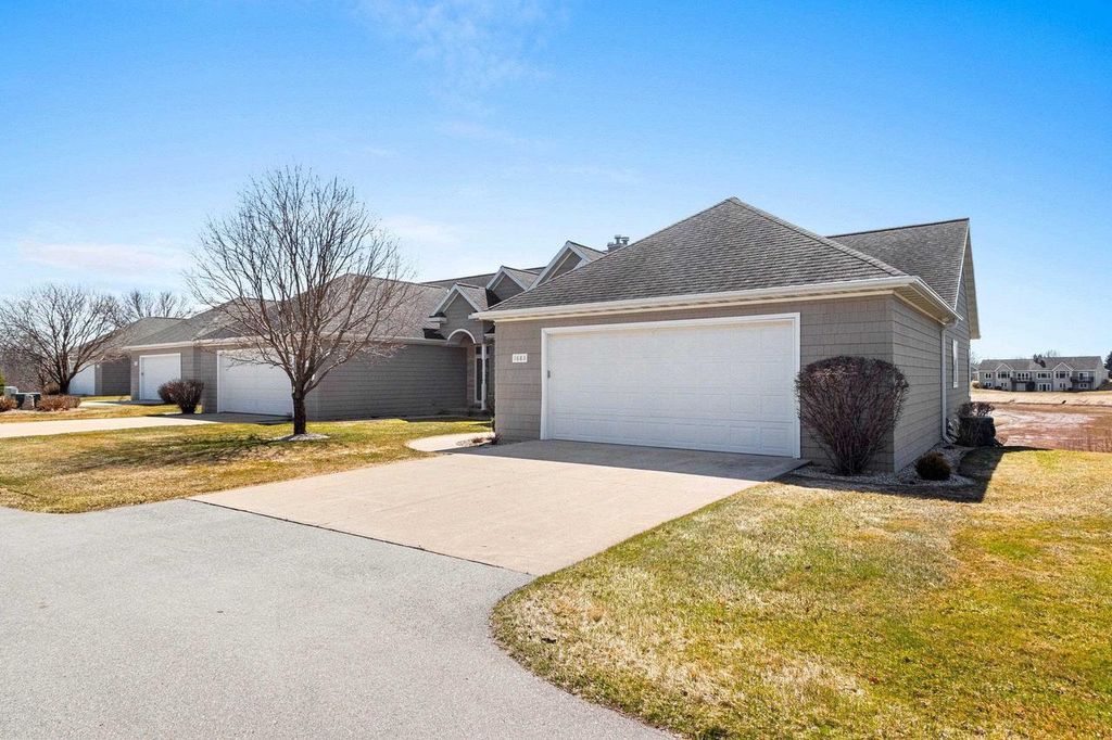 Photo of 1683 Remington Ridge WAY, De Pere, WI 54115 (MLS # 50323509)