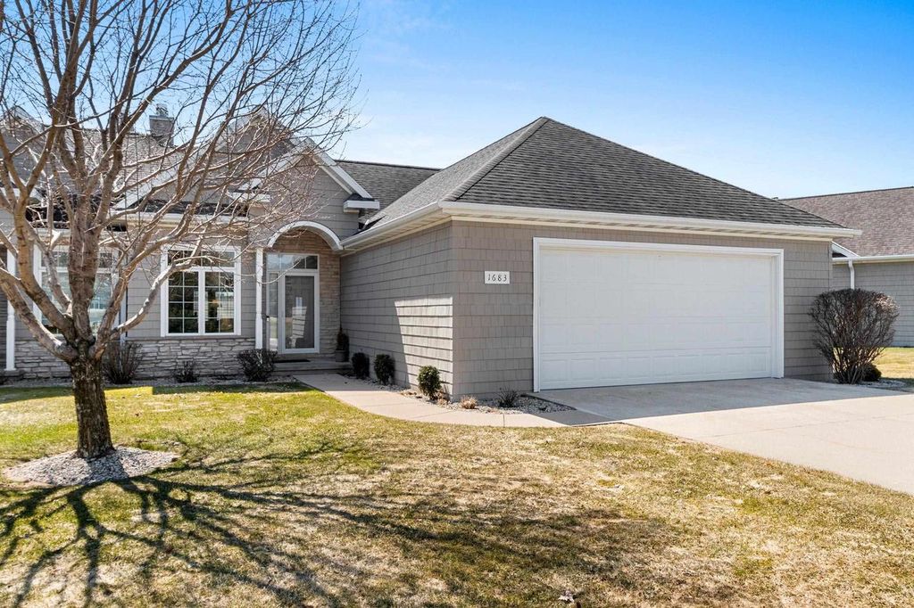 Photo of 1683 Remington Ridge WAY, De Pere, WI 54115 (MLS # 50323509)