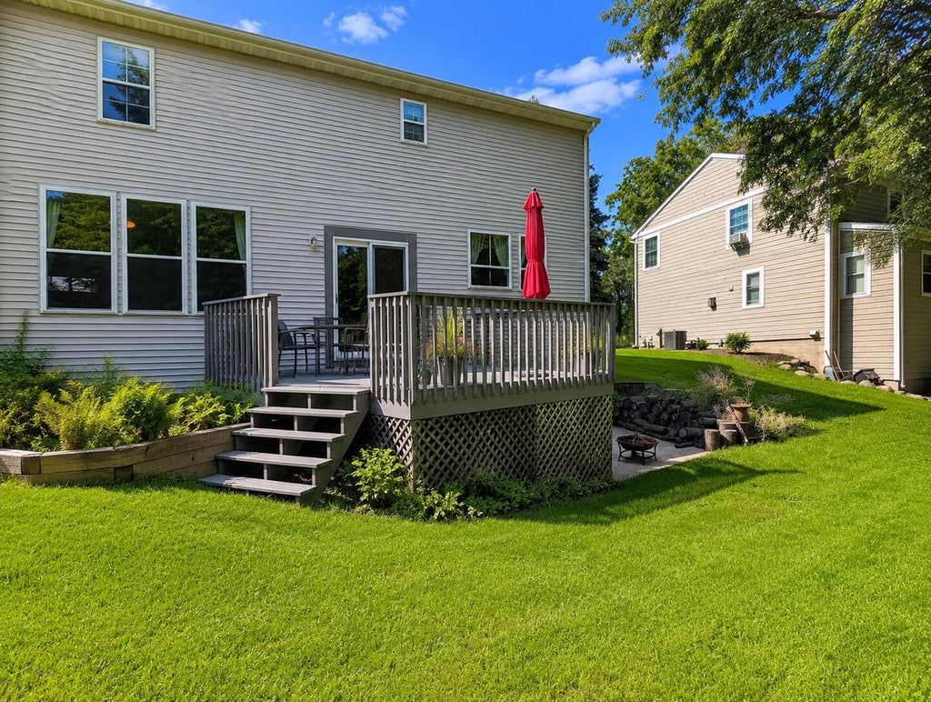 Photo of 508 Berwyn DRIVE, Fontana, WI 53125 (MLS # 1977695)