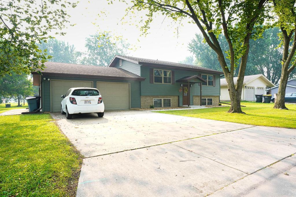 Photo of 1310 Grant STREET, Tomah, WI 54660 (MLS # 1972428)