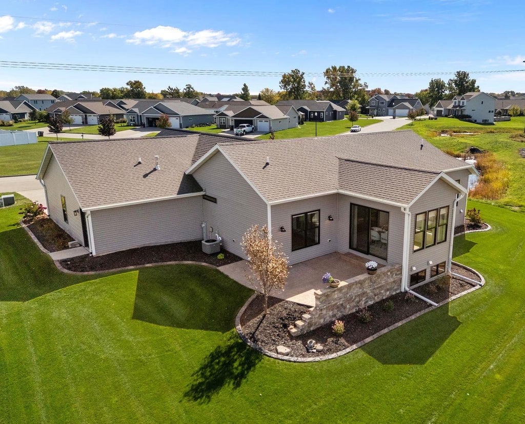 Photo of 4265 N Deer Valley COURT, Appleton, WI 54913 (MLS # 50334036)