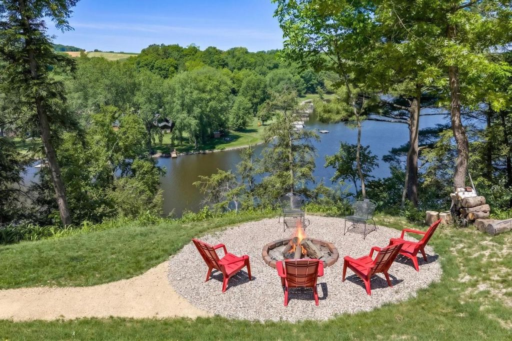 Photo of S589 Mockingbird COURT, La Valle, WI 53491 (MLS # 2025635)
