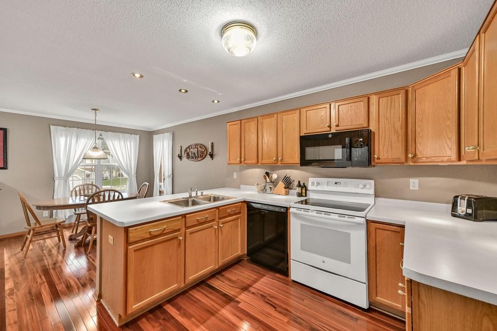 Photo of 5092 S 58th STREET #2, Greenfield, WI 53220 (MLS # 1946595)