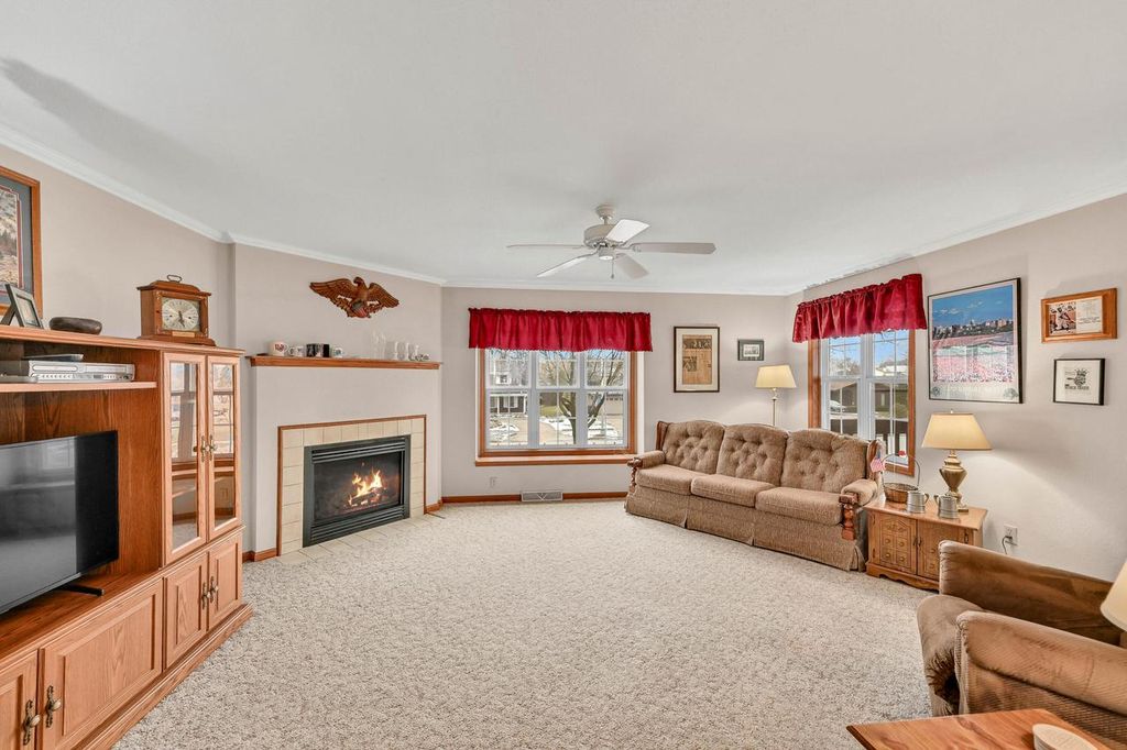 Photo of 5092 S 58th STREET #2, Greenfield, WI 53220 (MLS # 1946595)