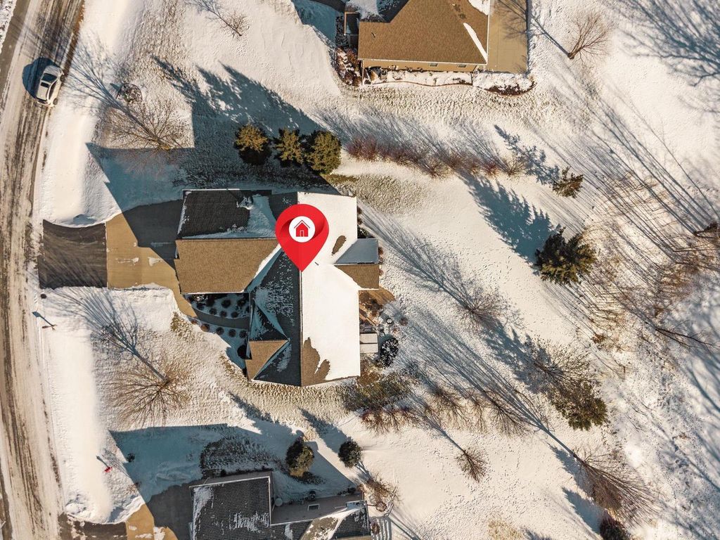 Photo of 1928 Timberline DRIVE, Oshkosh, WI 54904 (MLS # 50320494)