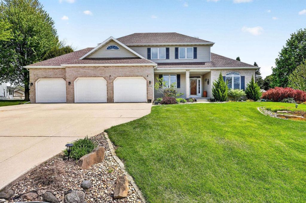 Photo of 2729 Northwynde PASSAGE, Sun Prairie, WI 53590 (MLS # 2021276)