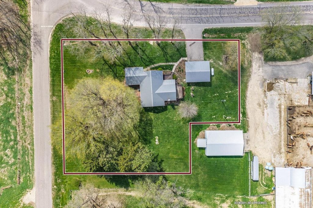Photo of E5386 County Rd. V, Reedsburg, WI 53959 (MLS # 2021854)