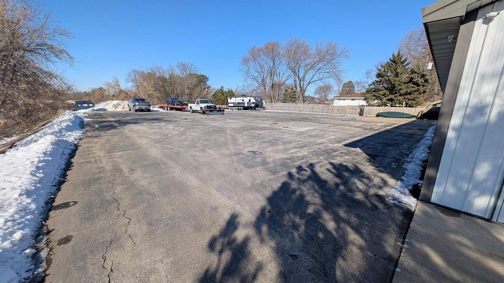 Photo of 1230 Lime Kiln ROAD, Green Bay, WI 54302 (MLS # 50321011)