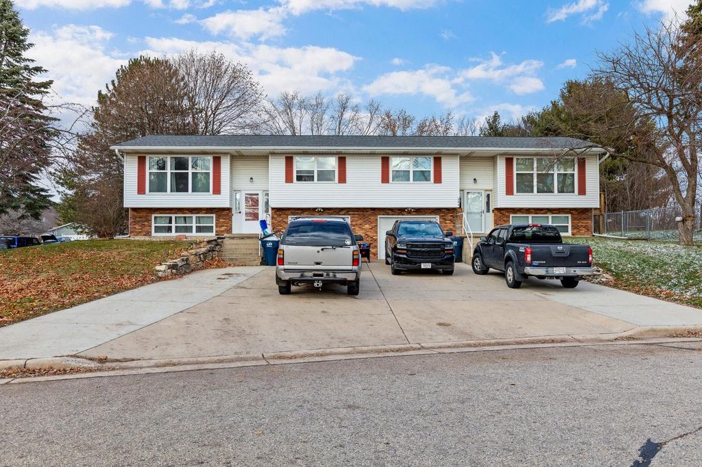 Photo of 246 Washburn ROAD, Deerfield, WI 53531 (MLS # 1944562)