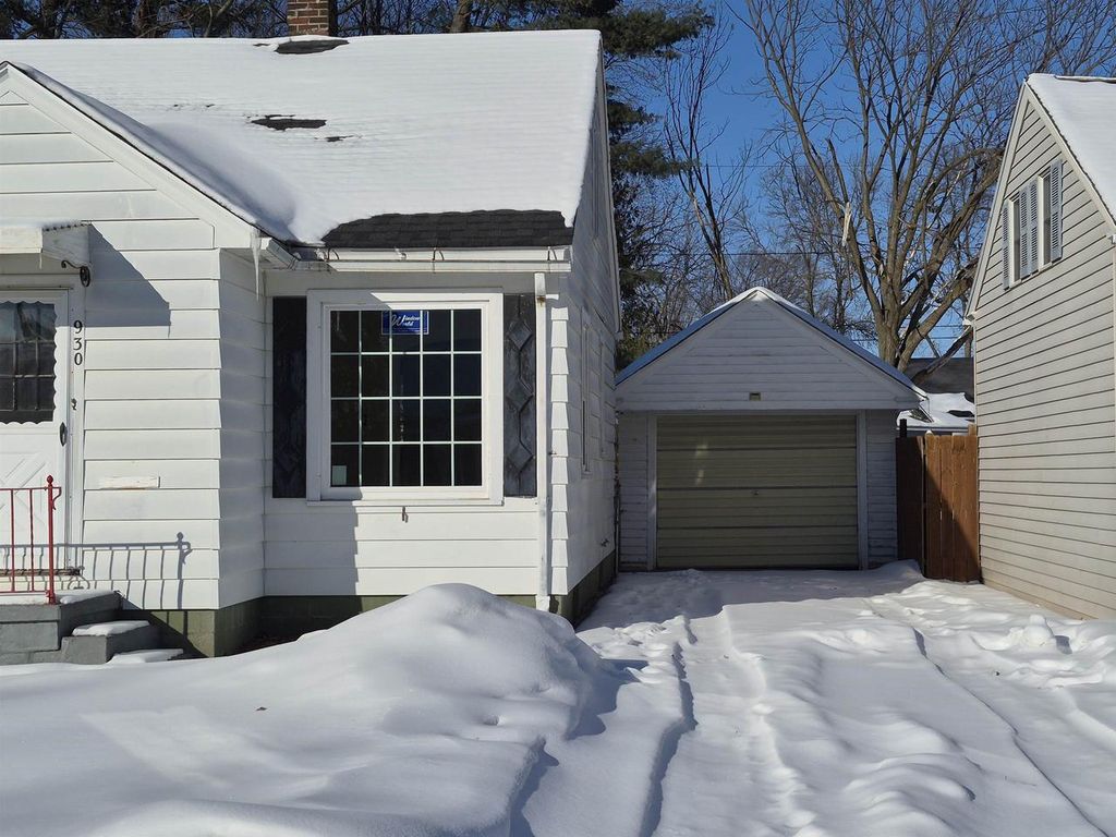 Photo of 930 Ross AVENUE, Wausau, WI 54403 (MLS # 22600311)