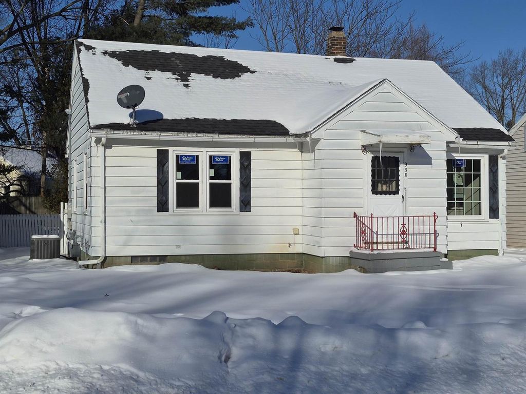 Photo of 930 Ross AVENUE, Wausau, WI 54403 (MLS # 22600311)
