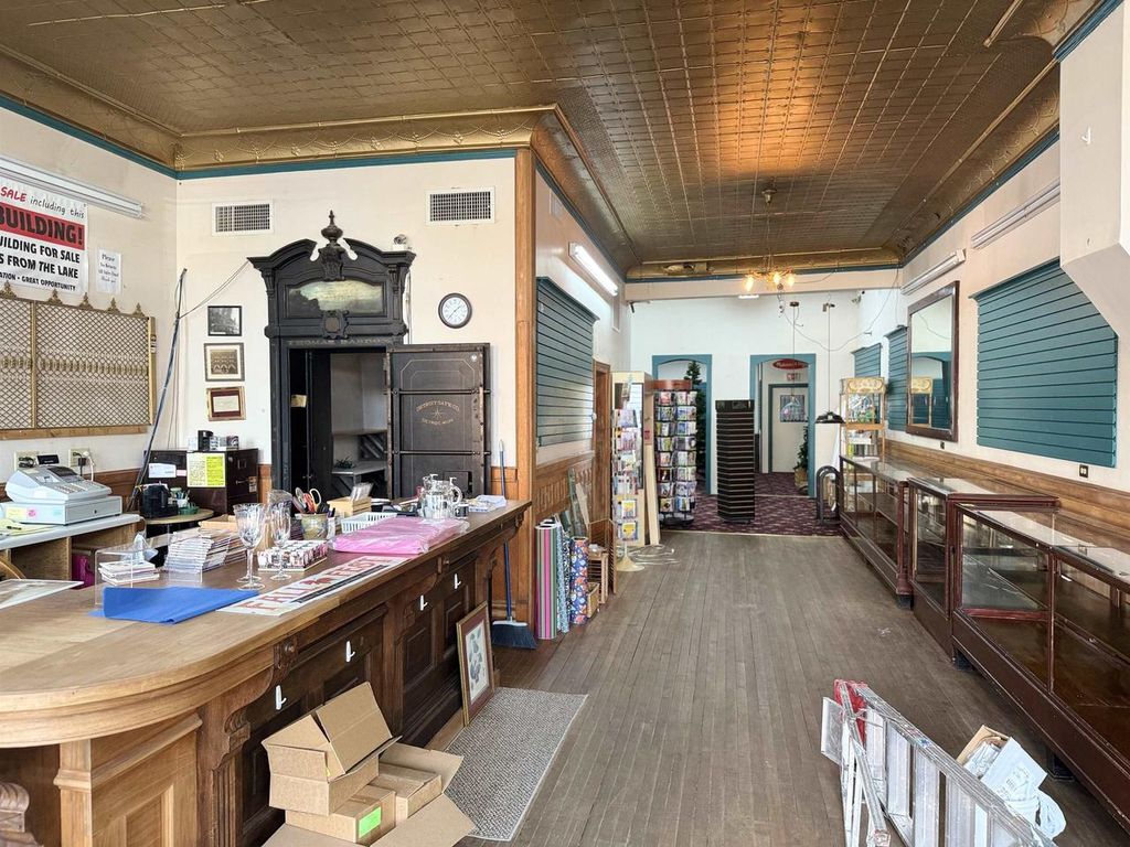 Photo of 518 Main St W St, Ashland, WI 54806 (MLS # 6122538)