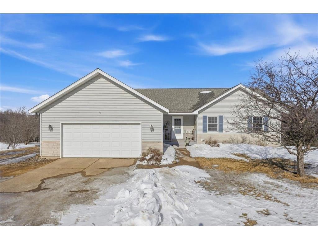 Photo of 456 Walnut Ridge DRIVE, Glenwood City, WI 54013 (MLS # 7019672)