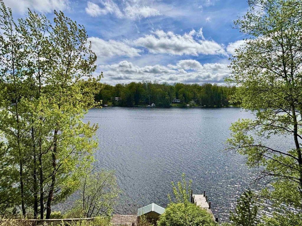 Photo of 12667 E Shore DRIVE, Mountain, WI 54149 (MLS # 50325913)