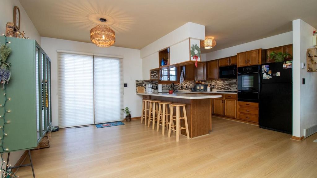 Photo of 1012 W Campus DRIVE, Wausau, WI 54401 (MLS # 22505622)