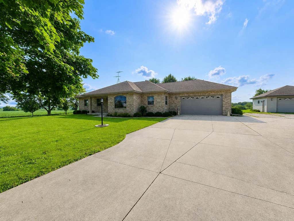 Photo of 3130 88th AVENUE, Kenosha, WI 53144 (MLS # 1975989)