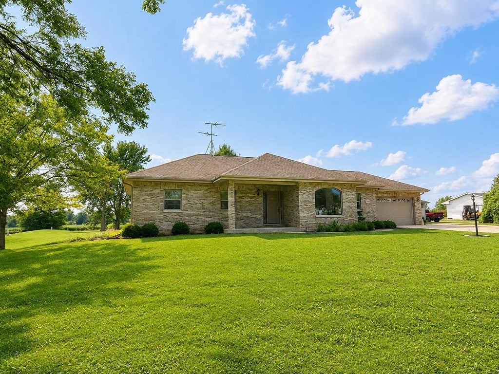 Photo of 3130 88th AVENUE, Kenosha, WI 53144 (MLS # 1975989)