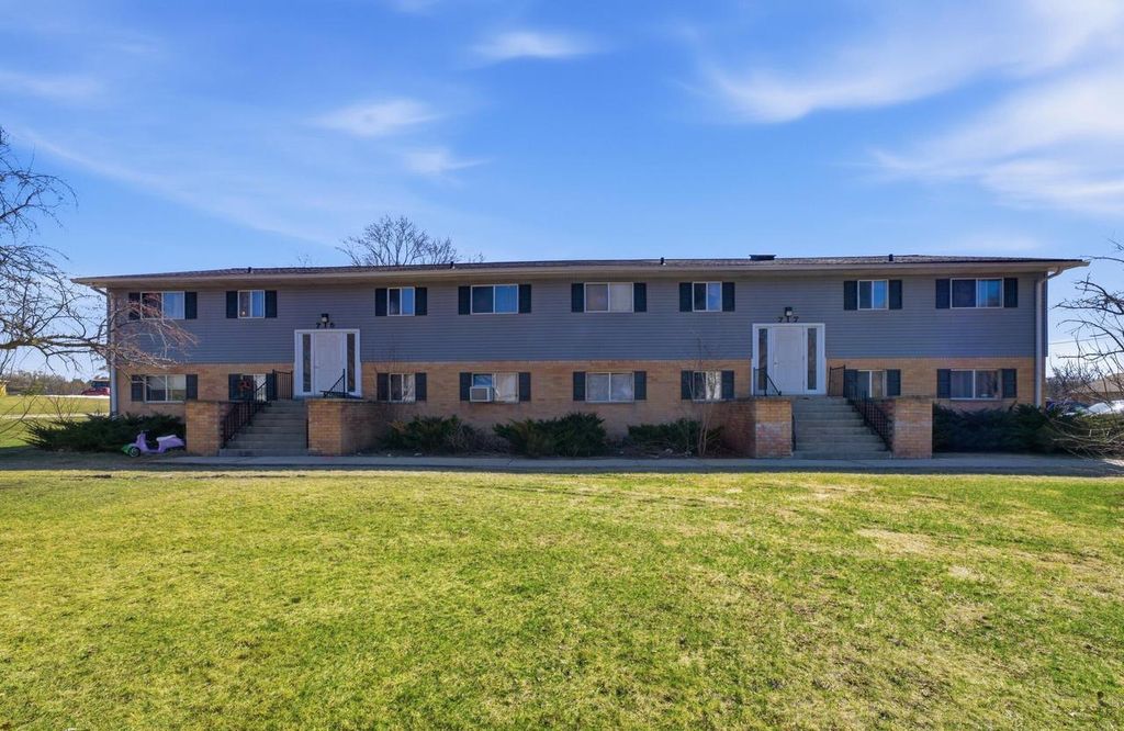 Photo of 717 Maple STREET, Palmyra, WI 53156 (MLS # 1957677)