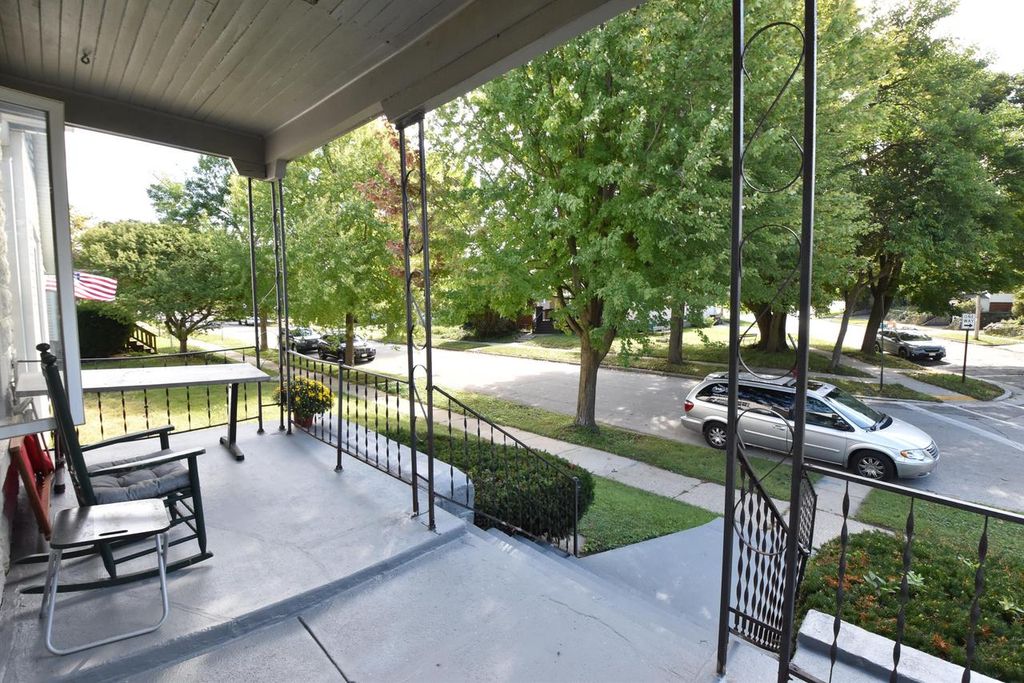 Photo of 2218 E Eden PLACE, Saint Francis, WI 53235 (MLS # 1934203)