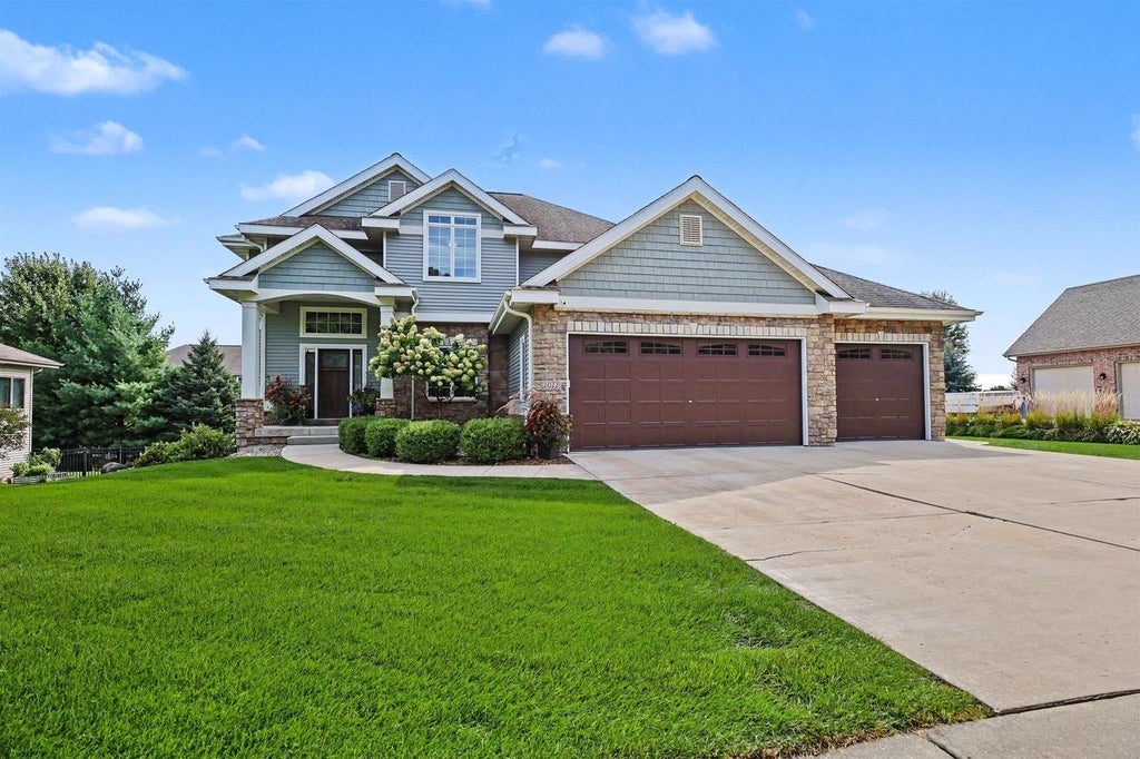 Photo of 2022 Foggy Mountain PASS, Waunakee, WI 53597 (MLS # 2032461)