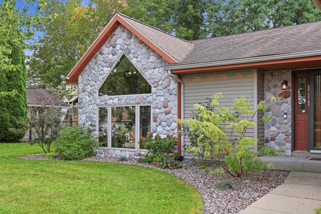Photo of 111 Tena Marie CIRCLE, Lodi, WI 53555 (MLS # 2031367)